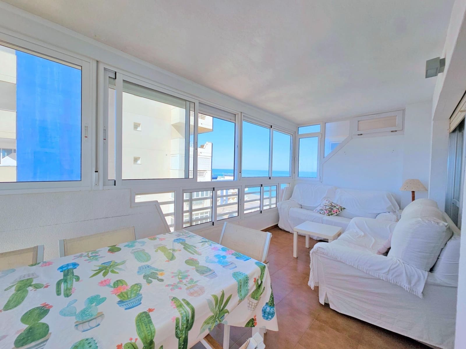 3 quarto Apartamento para venda em La Manga del Mar Menor com piscina - 299 000 € (Ref: 9903981)