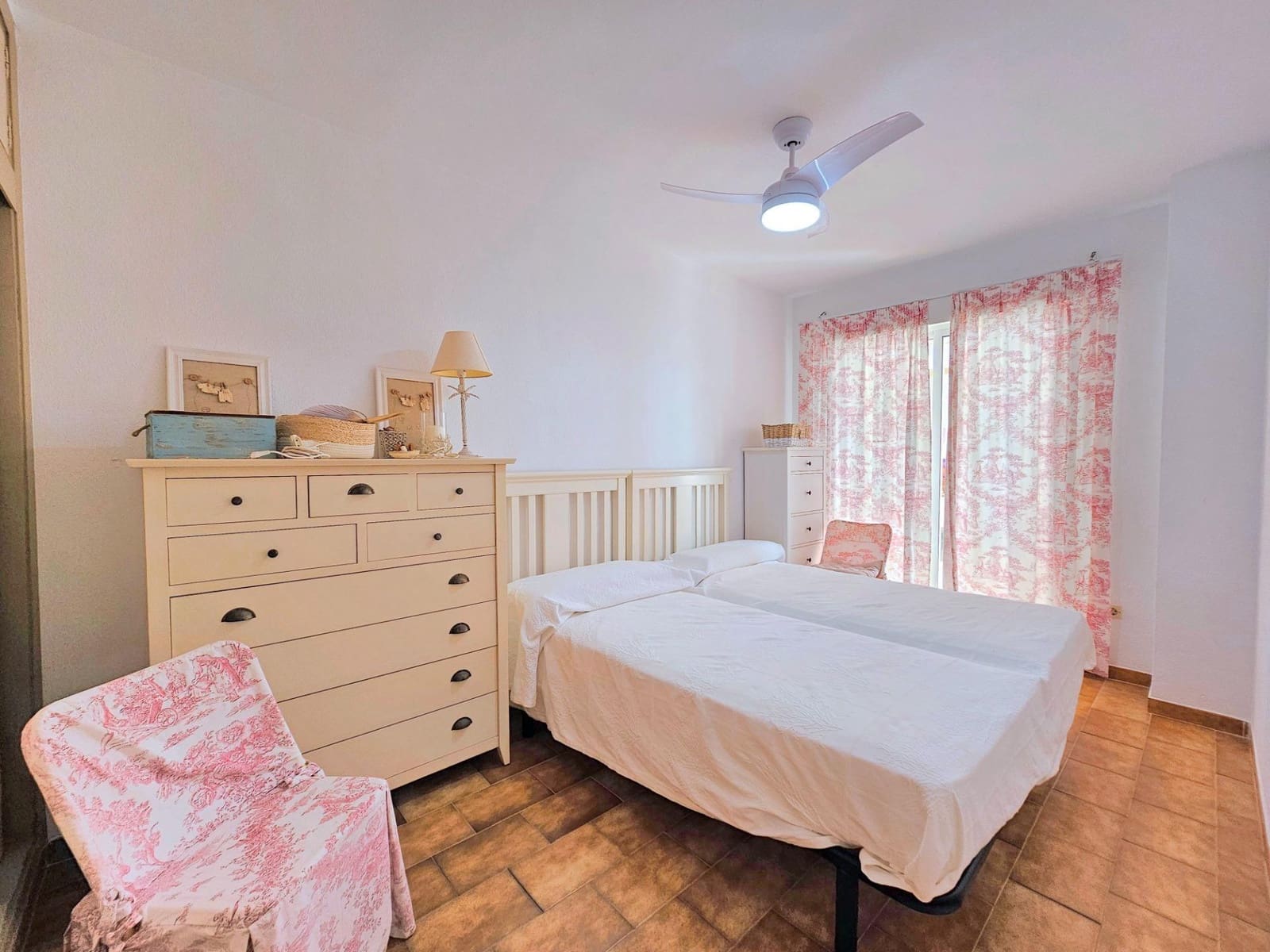 3 quarto Apartamento para venda em La Manga del Mar Menor com piscina - 299 000 € (Ref: 9903981)