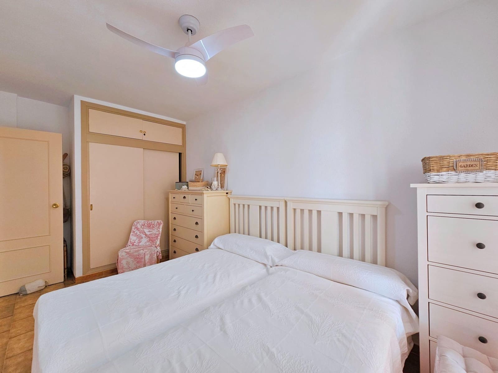 3 quarto Apartamento para venda em La Manga del Mar Menor com piscina - 299 000 € (Ref: 9903981)