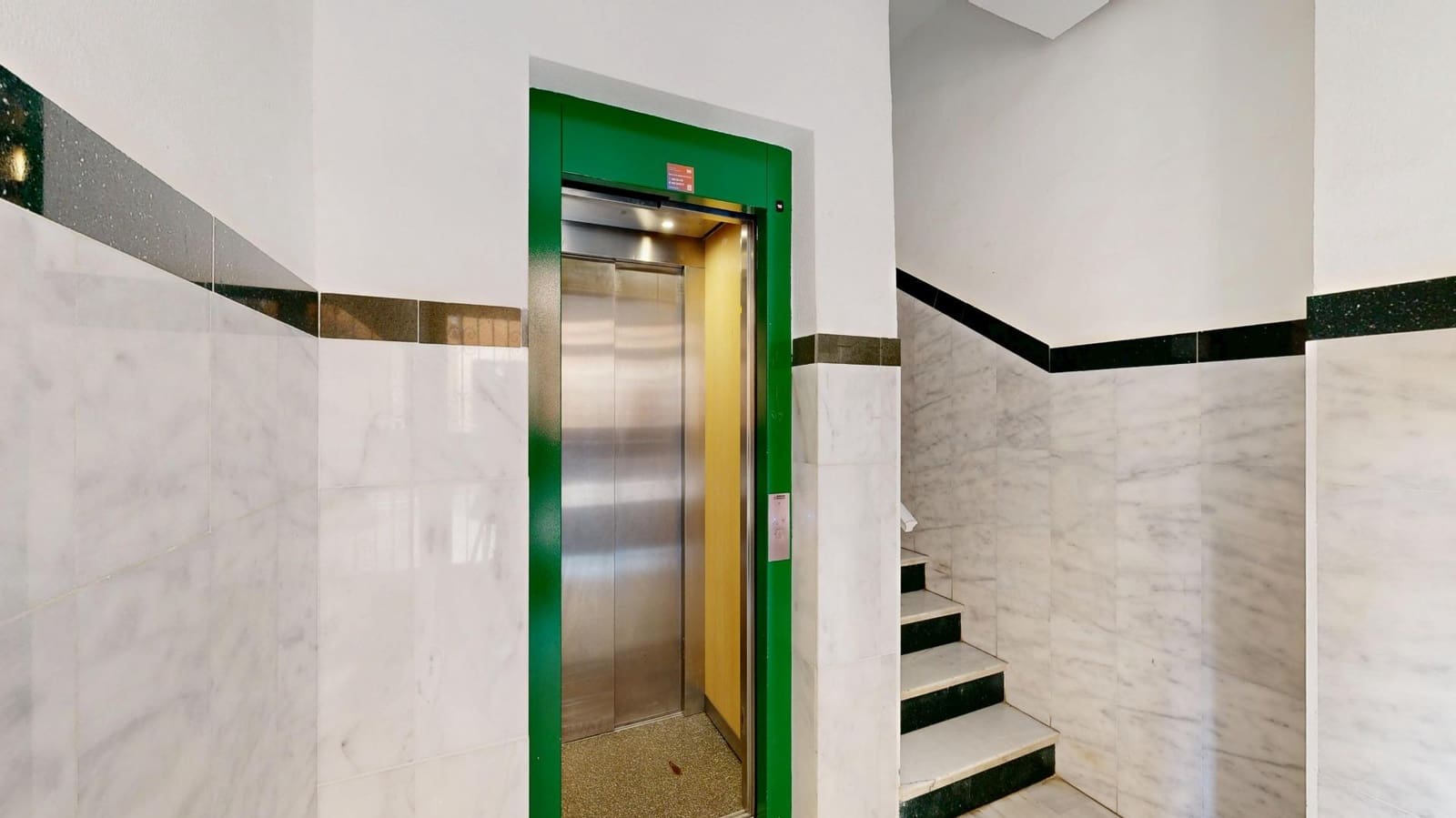 3 bedroom Flat for sale in Cartagena with garage - € 245,000 (Ref: 9929443)