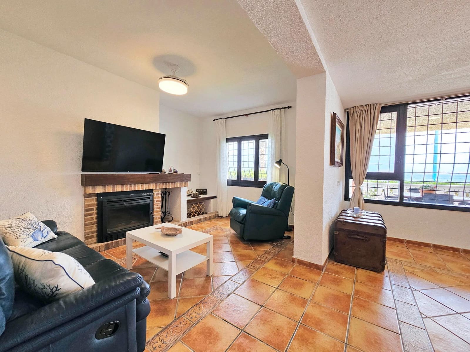 4 makuuhuone Bungalow vuokrattavana paikassa Playa Honda mukana 
autotalli - 2 000 € (Ref: 9966697)