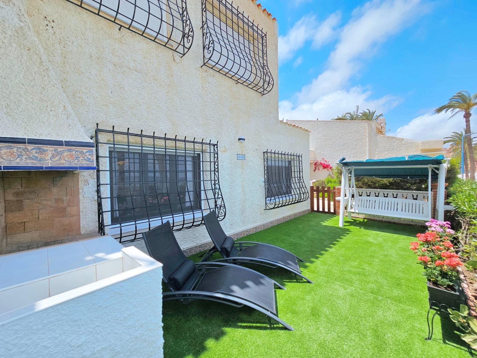 4 makuuhuone Bungalow vuokrattavana paikassa Playa Honda mukana 
autotalli - 2 000 € (Ref: 9966697)