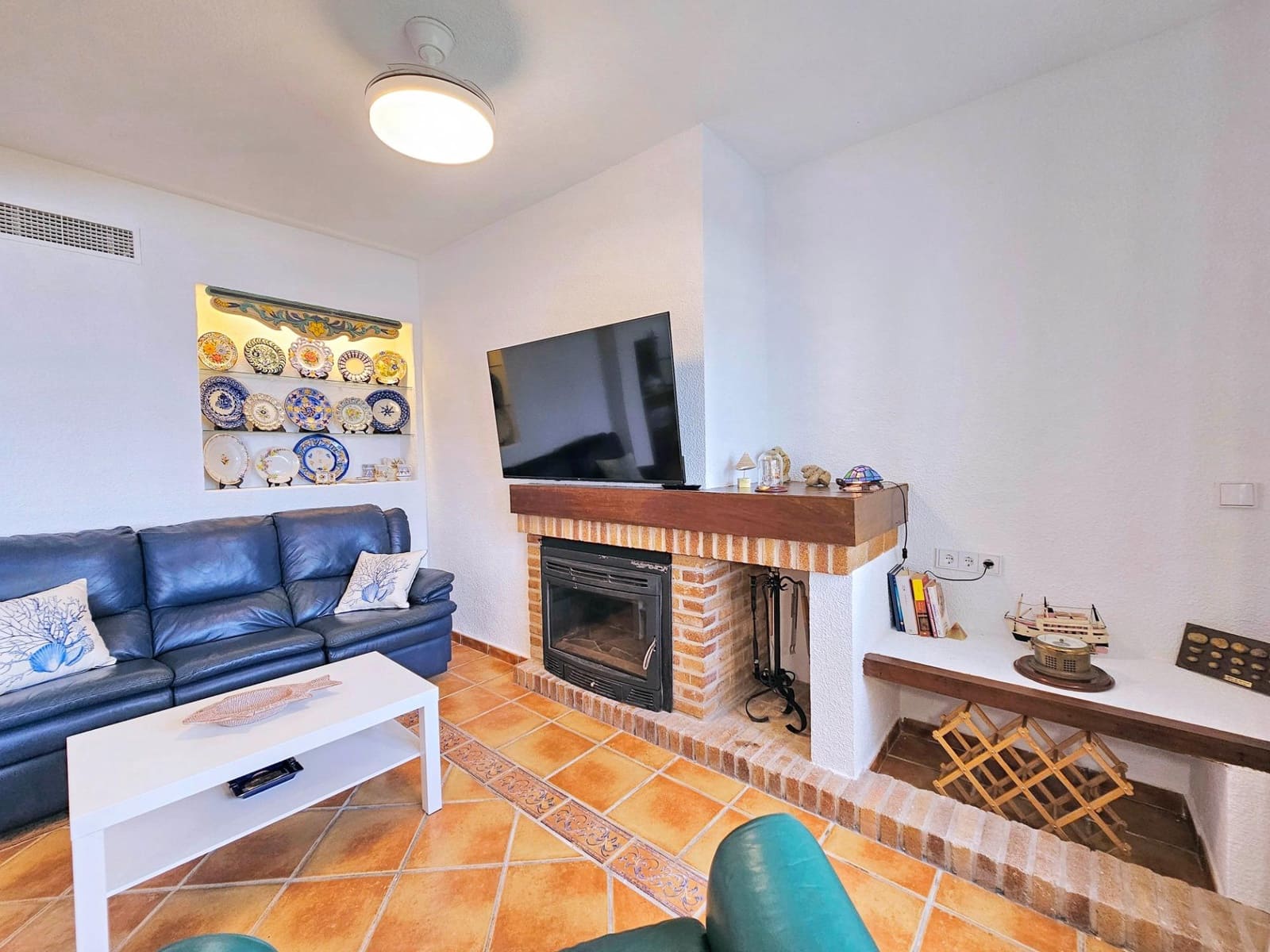 4 makuuhuone Bungalow vuokrattavana paikassa Playa Honda mukana 
autotalli - 2 000 € (Ref: 9966697)