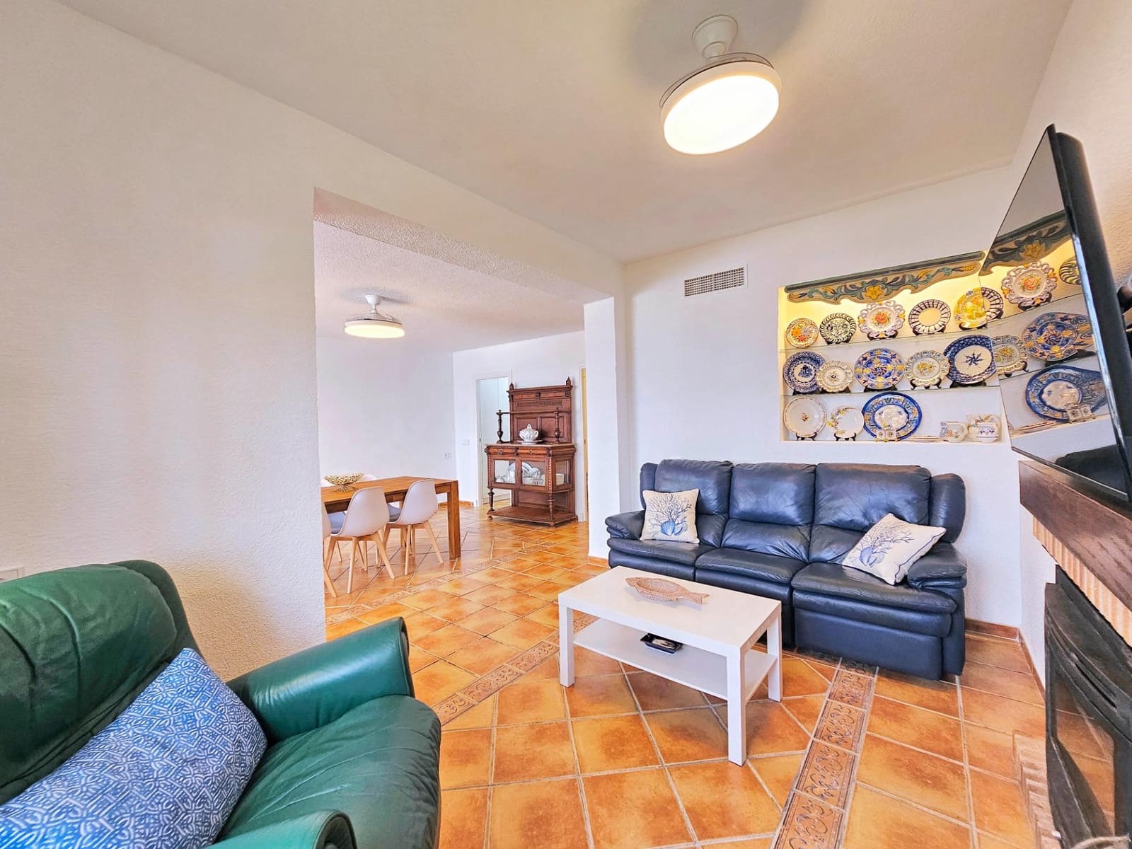 4 makuuhuone Bungalow vuokrattavana paikassa Playa Honda mukana 
autotalli - 2 000 € (Ref: 9966697)