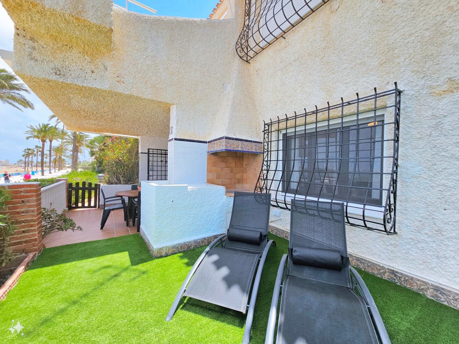 4 makuuhuone Bungalow vuokrattavana paikassa Playa Honda mukana 
autotalli - 2 000 € (Ref: 9966697)