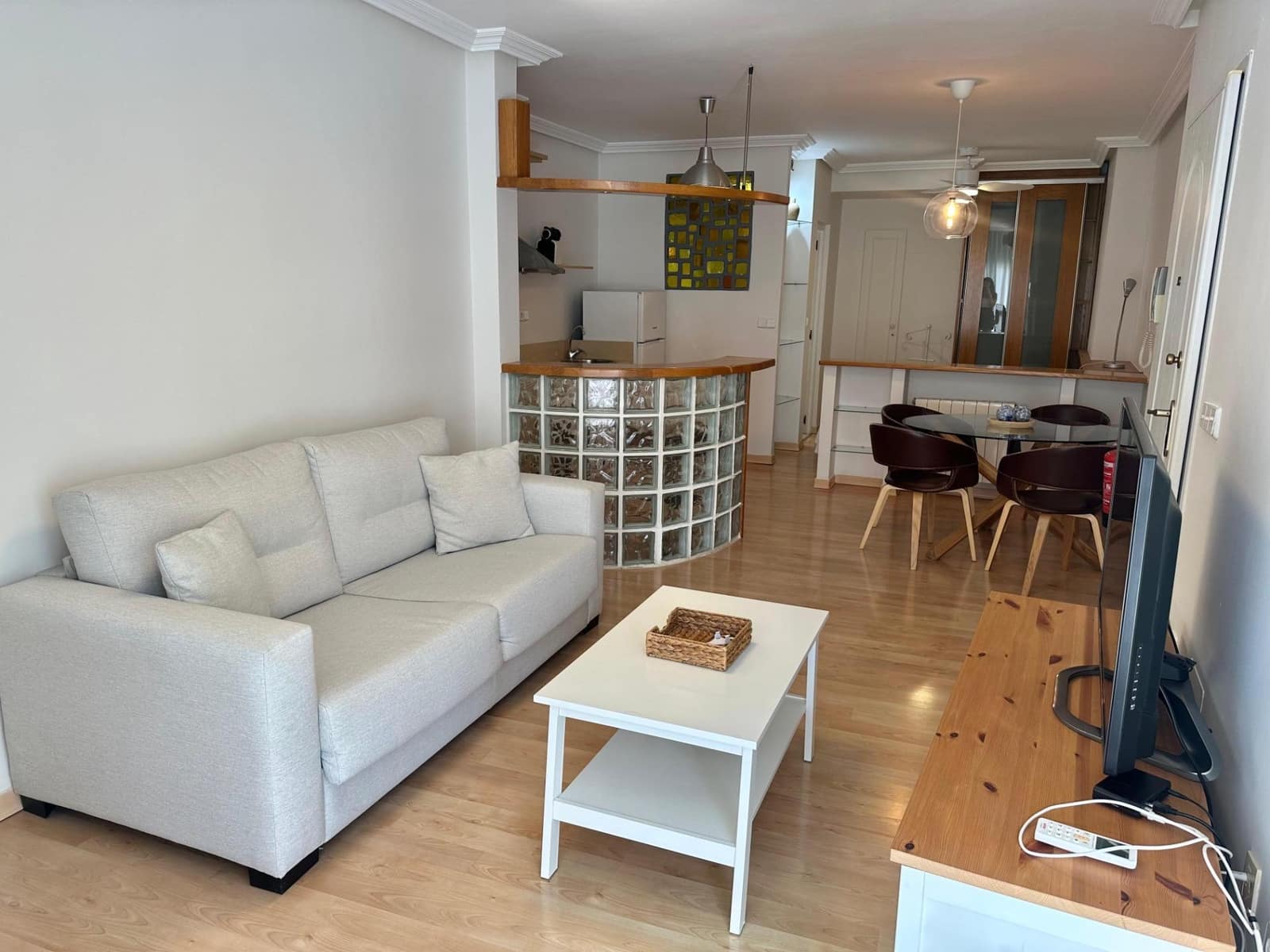 Appartement à louer à Carthagene - 600 € (Ref: 9990762)