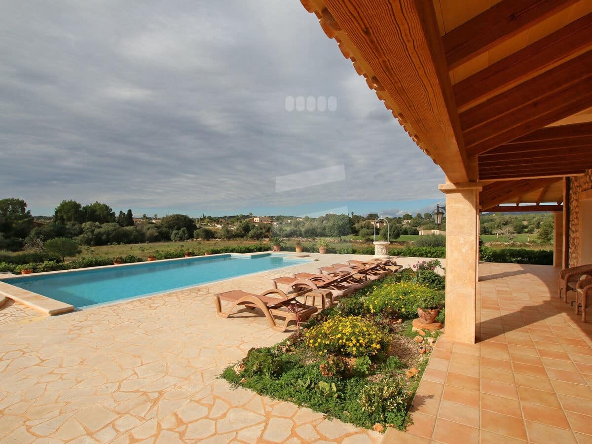 4 soveværelse Finca/Landehus til salg i Son Carrio med swimmingpool - € 2.160.000 (Ref: 6890327)