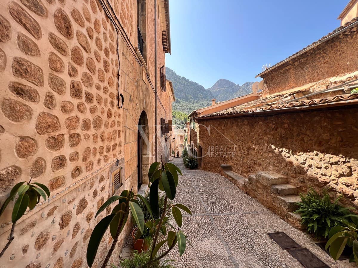 8 quarto Casa em Banda para venda em Fornalutx - 3 500 000 € (Ref: 7753568)