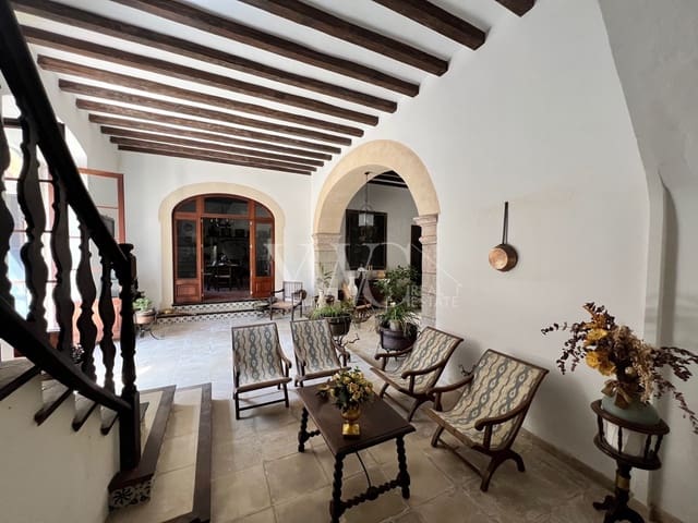 8 soveværelse Byhus til salg i Fornalutx - € 3.500.000 (Ref: 7753568)