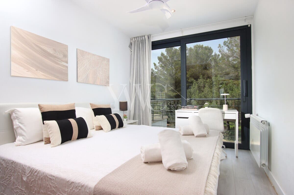 4 sypialnia Dom na sprzedaż w Alcudia z basenem - 1 940 000 € (Ref: 9296369)