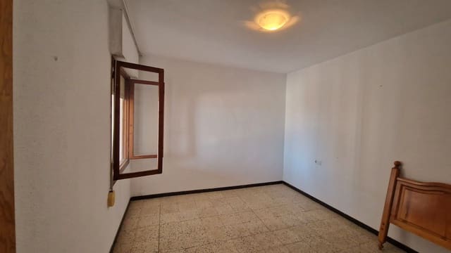 3 bedroom Flat for sale in Vinaròs - € 155,000 (Ref: 9414430)