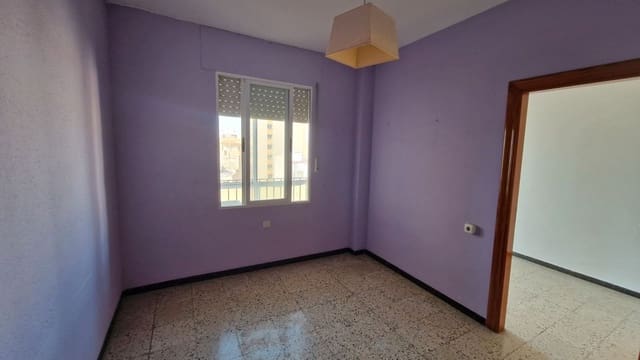 3 bedroom Flat for sale in Vinaròs - € 155,000 (Ref: 9414430)