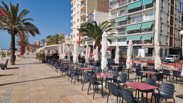 3 bedroom Flat for sale in Vinaròs - € 155,000 (Ref: 9414430)