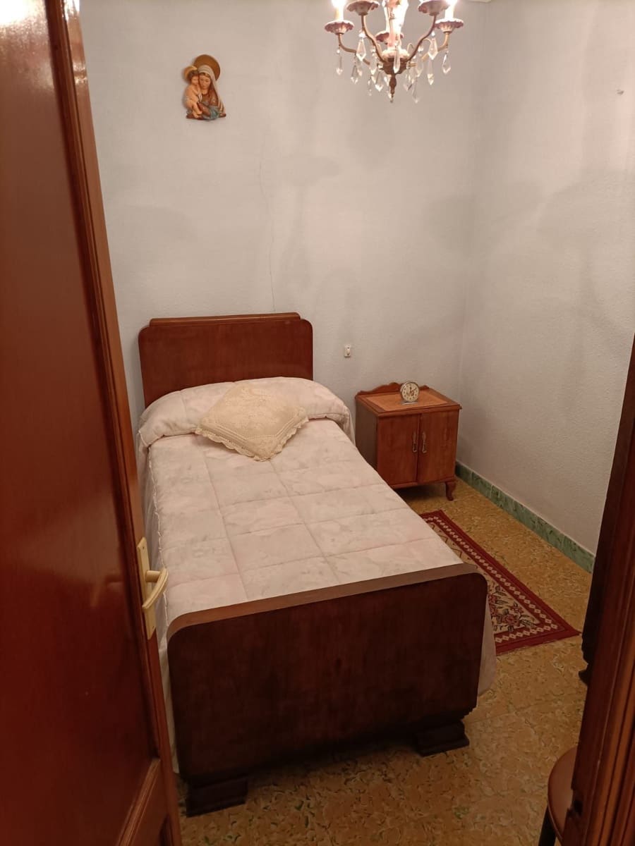 5 slaapkamer Huis te koop in La Jana - € 99.900 (Ref: 9414434)