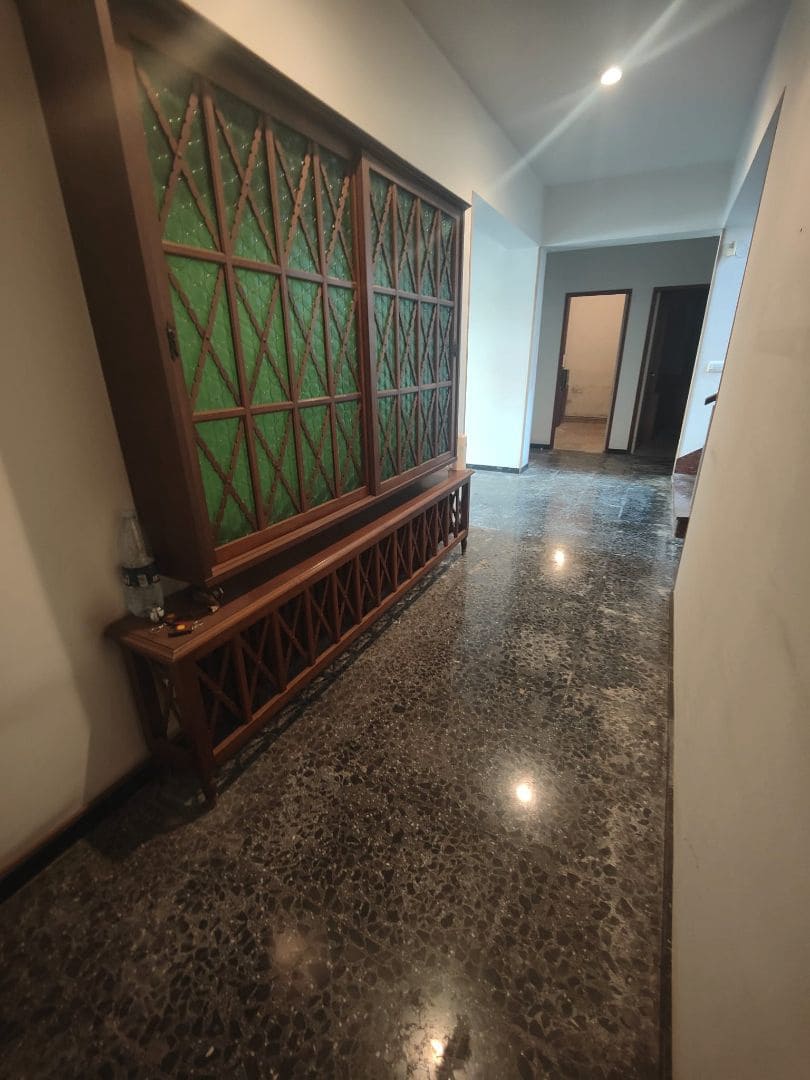 7 bedroom Villa for sale in Vinaros with garage - € 270,000 (Ref: 9414435)