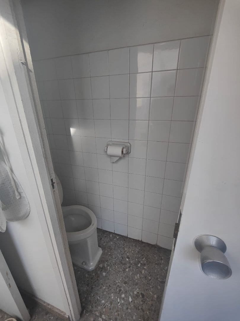 7 bedroom Villa for sale in Vinaros with garage - € 270,000 (Ref: 9414435)