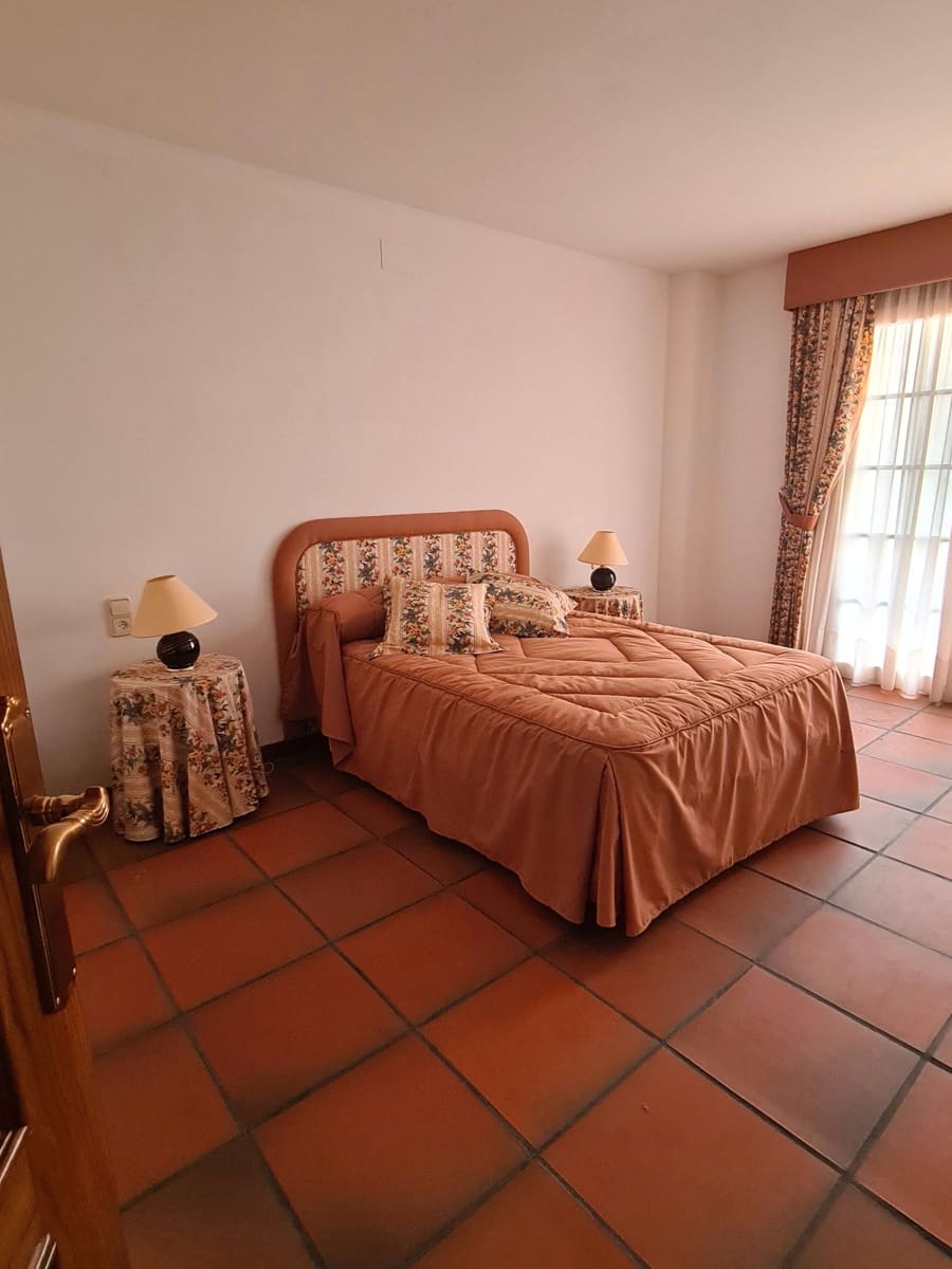 4 bedroom Villa for sale in Rossell with garage - € 240,000 (Ref: 9414440)