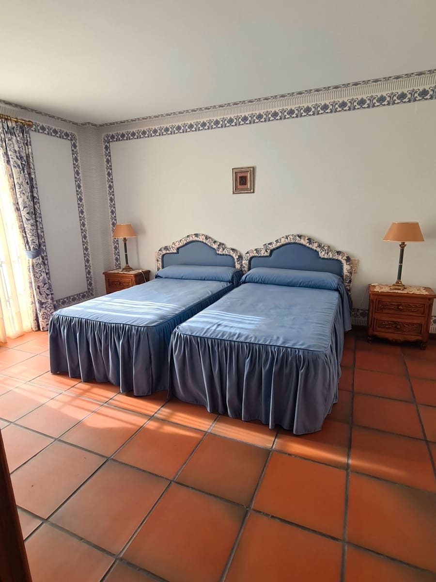 4 bedroom Villa for sale in Rossell with garage - € 240,000 (Ref: 9414440)