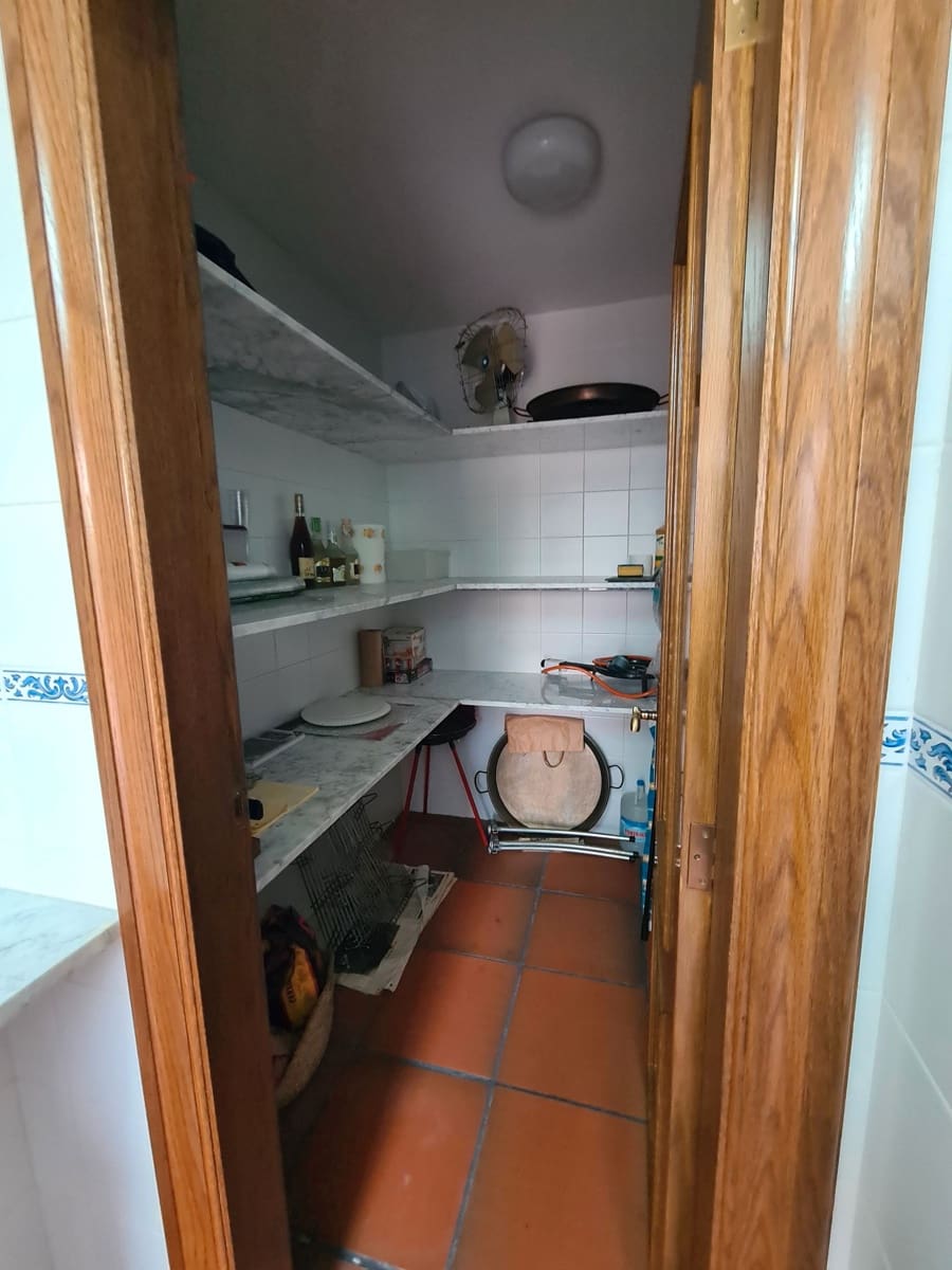 4 bedroom Villa for sale in Rossell with garage - € 240,000 (Ref: 9414440)