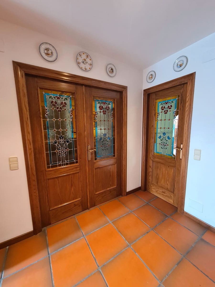 4 bedroom Villa for sale in Rossell with garage - € 240,000 (Ref: 9414440)