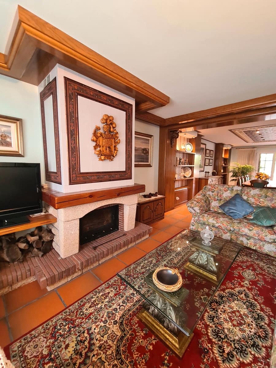 4 bedroom Villa for sale in Rossell with garage - € 240,000 (Ref: 9414440)