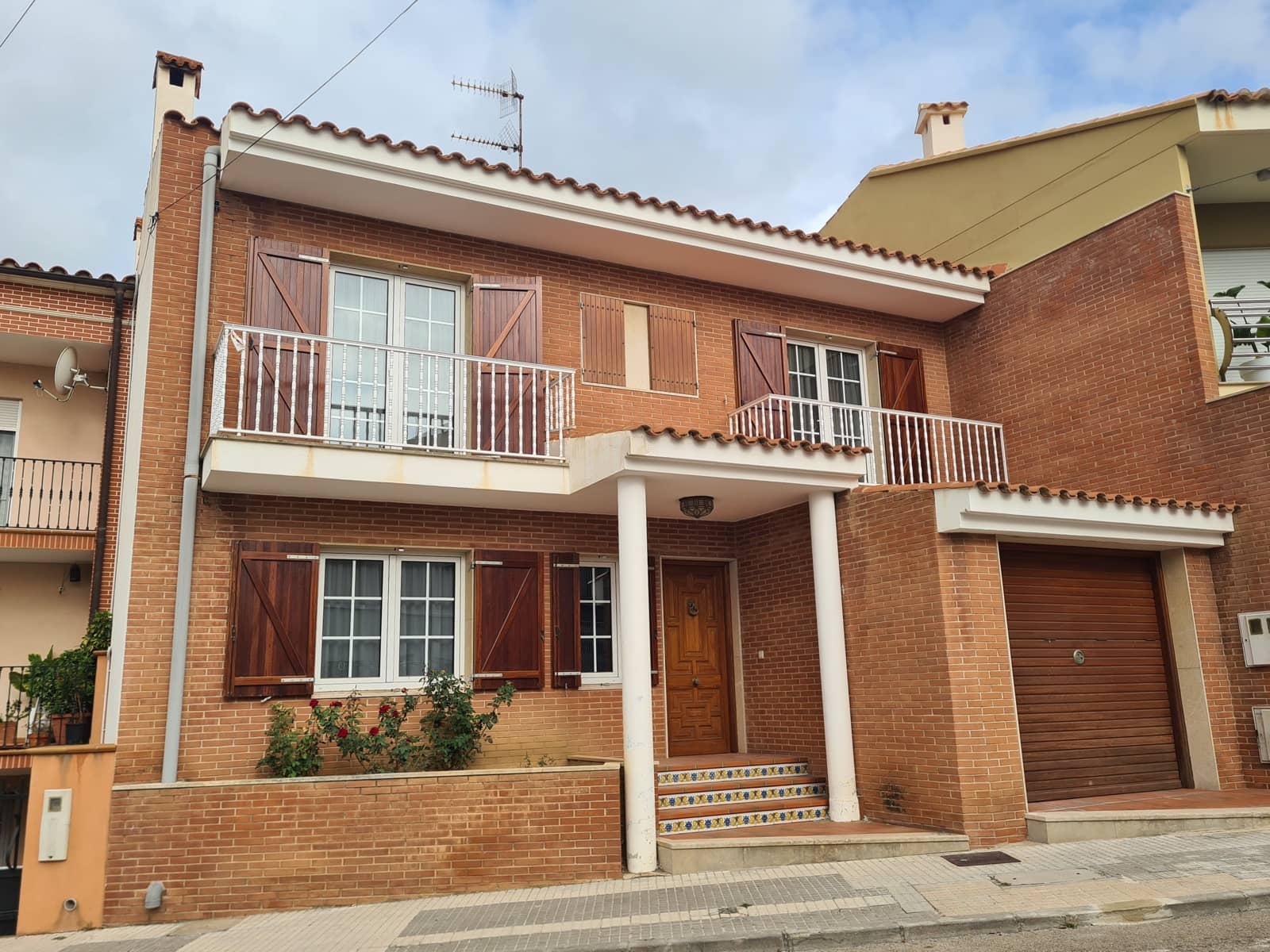 4 bedroom Villa for sale in Rossell with garage - € 240,000 (Ref: 9414440)