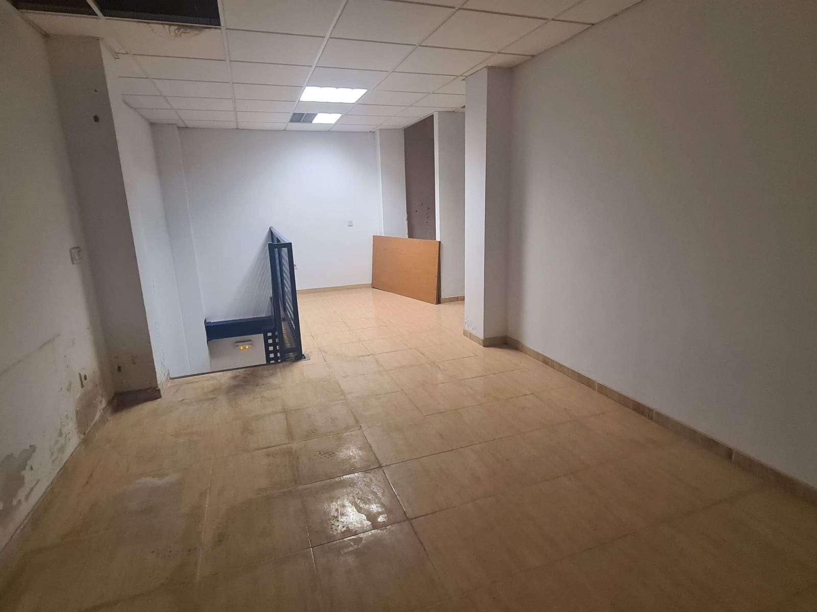 Local Commercial à vendre à Vinaros - 98 000 € (Ref: 9414450)