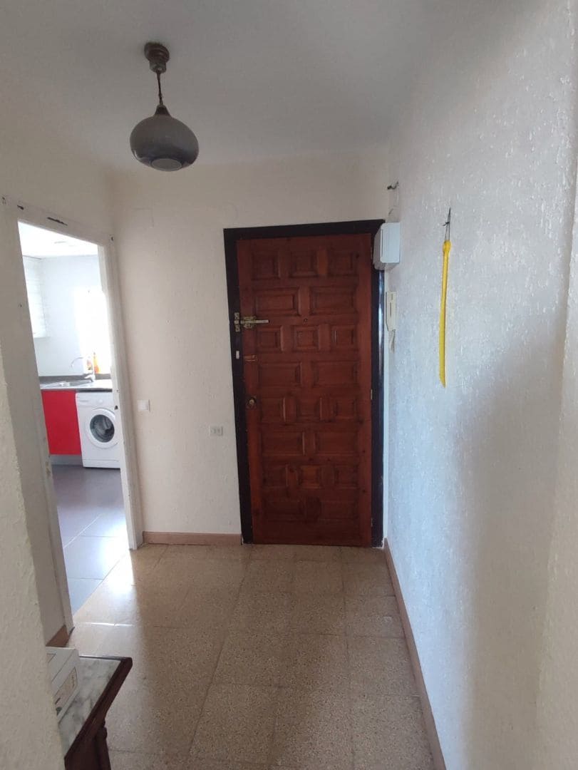 4 bedroom Flat for sale in Vinaros - € 94,800 (Ref: 9414451)