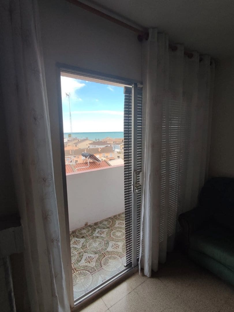 4 bedroom Flat for sale in Vinaros - € 94,800 (Ref: 9414451)