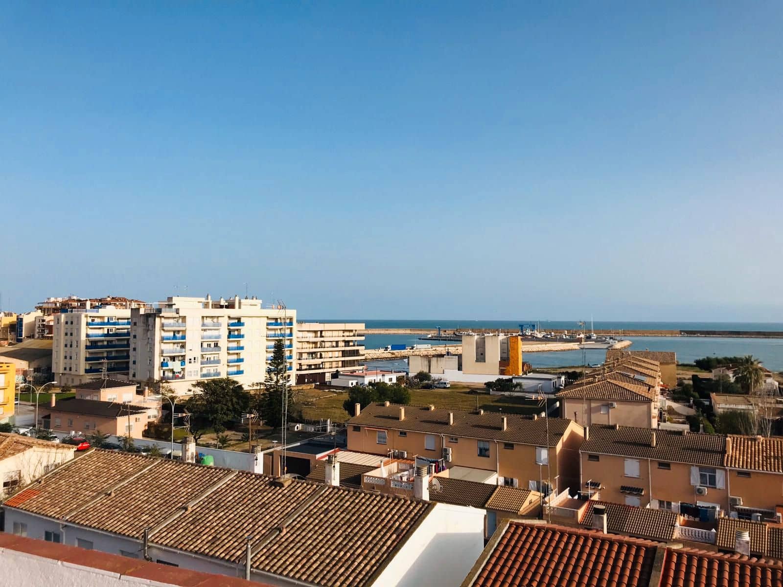 4 bedroom Flat for sale in Vinaros - € 94,800 (Ref: 9414451)