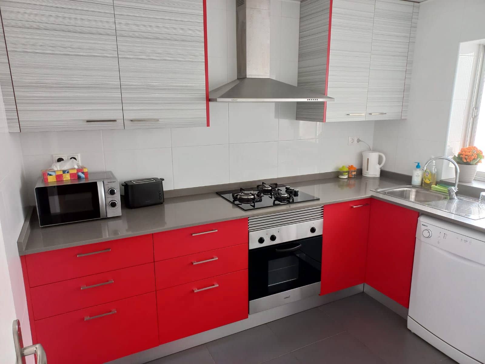 4 bedroom Flat for sale in Vinaros - € 94,800 (Ref: 9414451)