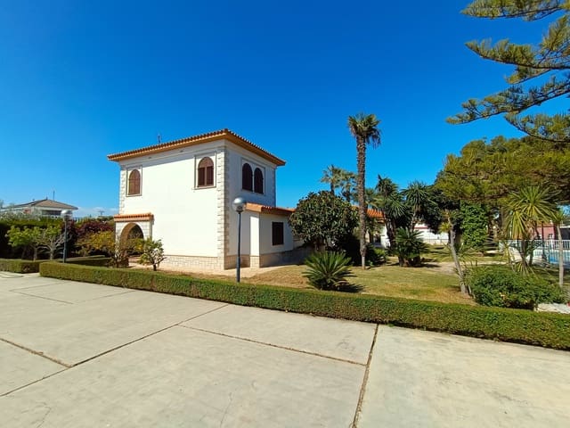 Chalet de 6 habitaciones en Vinaròs en venta con piscina garaje - 630.000 € (Ref: 9414455)