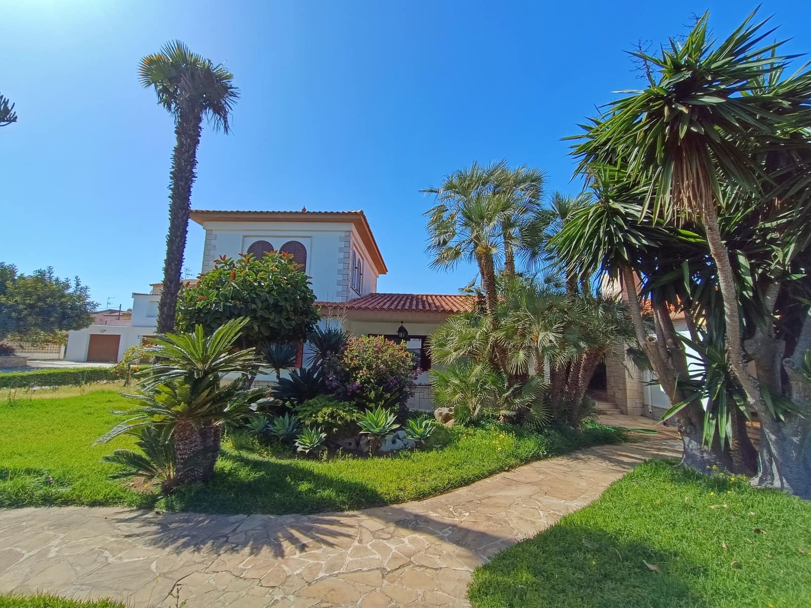 Chalet de 6 habitaciones en Vinaròs en venta con piscina garaje - 630.000 € (Ref: 9414455)