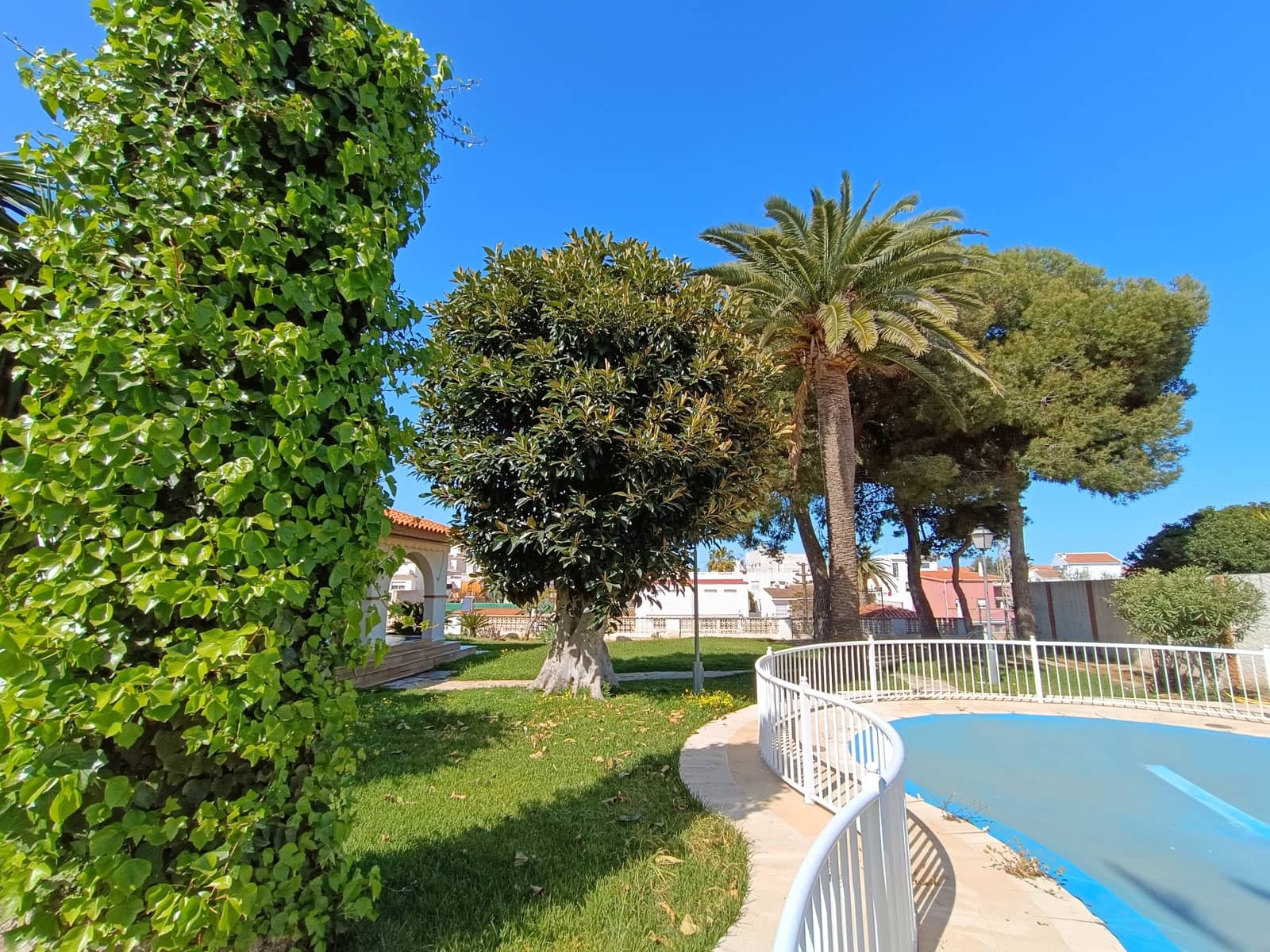 Chalet de 6 habitaciones en Vinaròs en venta con piscina garaje - 630.000 € (Ref: 9414455)