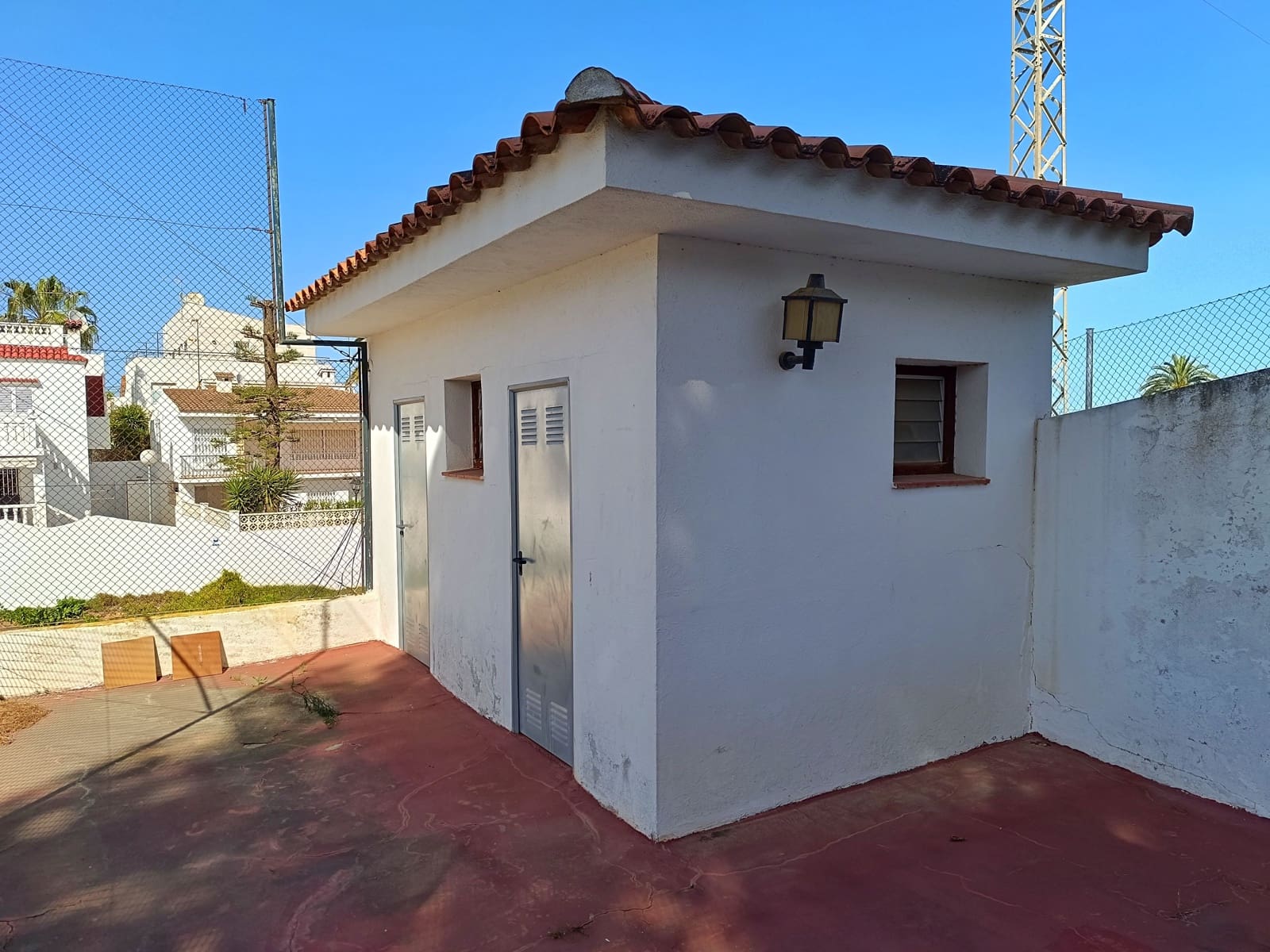 Chalet de 6 habitaciones en Vinaròs en venta con piscina garaje - 630.000 € (Ref: 9414455)