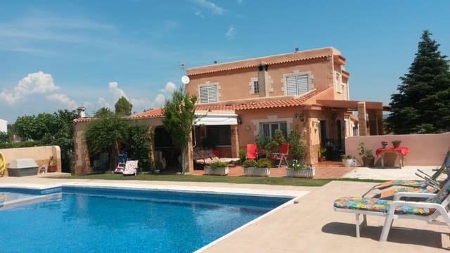 7 bedroom Villa for sale in Vinaròs with pool garage - € 415,000 (Ref: 9414456)