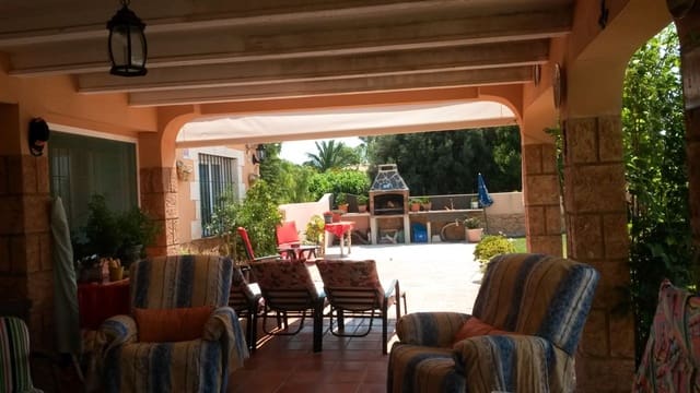 7 bedroom Villa for sale in Vinaròs with pool garage - € 415,000 (Ref: 9414456)