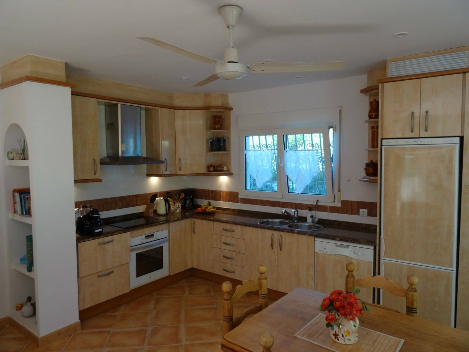 3 bedroom Villa for sale in Vinaros - € 395,000 (Ref: 9414457)