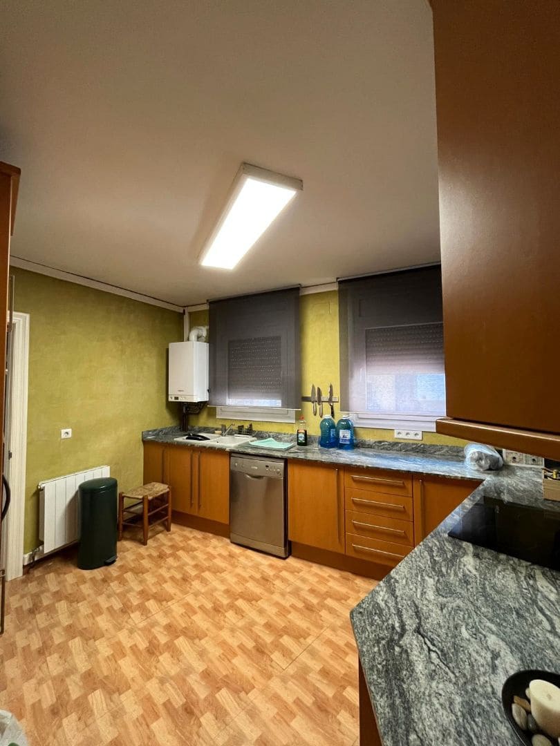 3 bedroom Flat for sale in Vinaros - € 178,000 (Ref: 9414458)