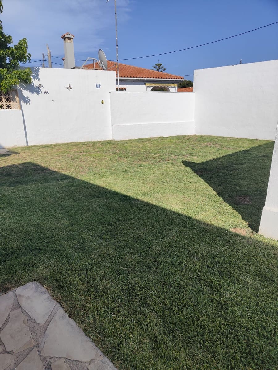 Chalet de 4 habitaciones en Vinaròs en venta con garaje - 345.400 € (Ref: 9414464)