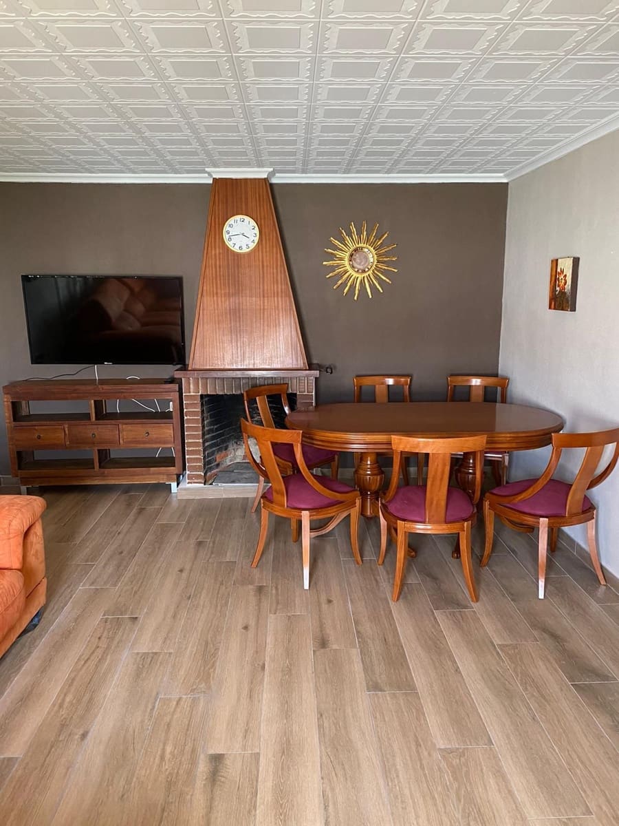 Chalet de 4 habitaciones en Vinaròs en venta con garaje - 345.400 € (Ref: 9414464)