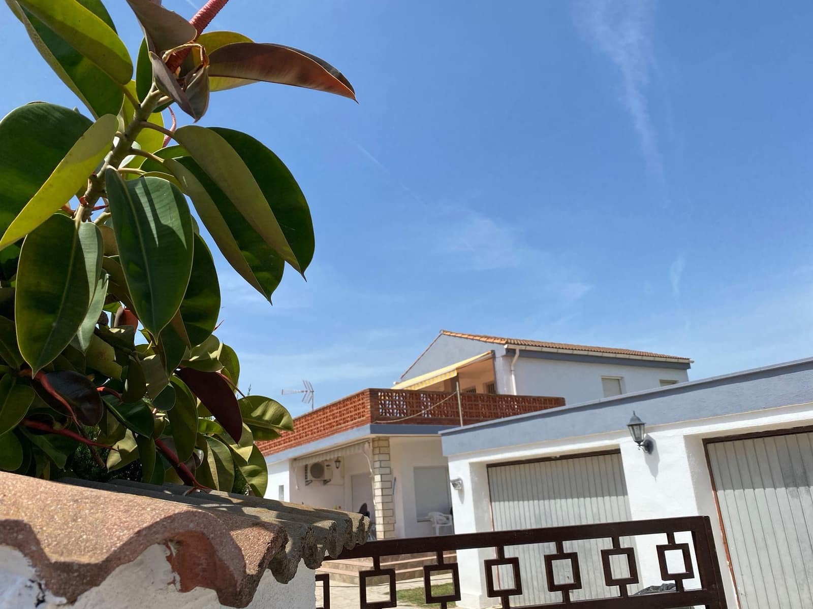 Chalet de 4 habitaciones en Vinaròs en venta con garaje - 345.400 € (Ref: 9414464)