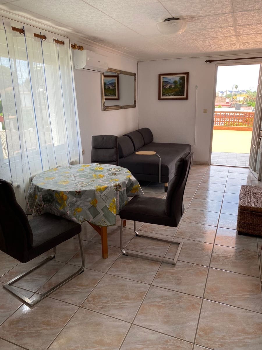 Chalet de 4 habitaciones en Vinaròs en venta con garaje - 345.400 € (Ref: 9414464)