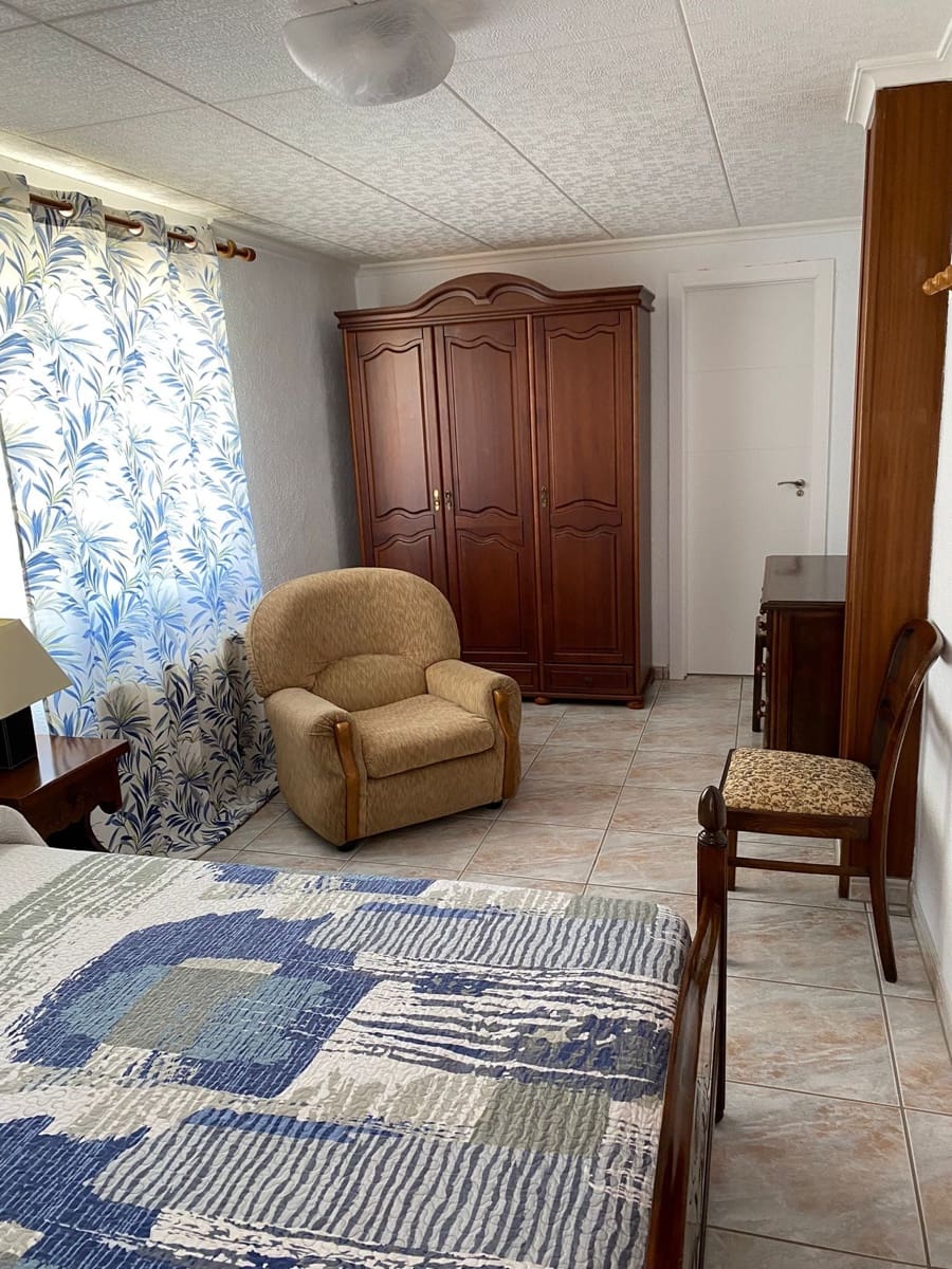 Chalet de 4 habitaciones en Vinaròs en venta con garaje - 345.400 € (Ref: 9414464)