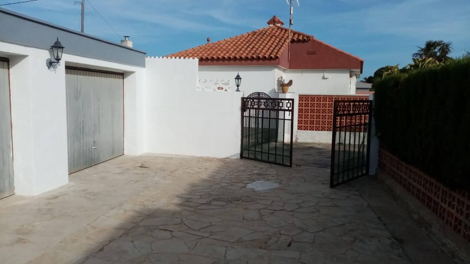 Chalet de 4 habitaciones en Vinaròs en venta con garaje - 345.400 € (Ref: 9414464)