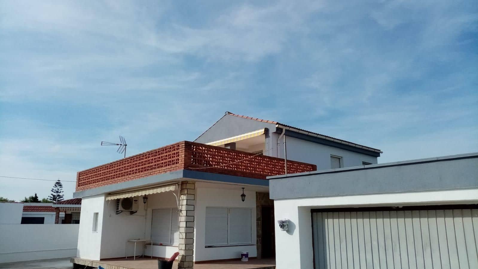 Chalet de 4 habitaciones en Vinaròs en venta con garaje - 345.400 € (Ref: 9414464)