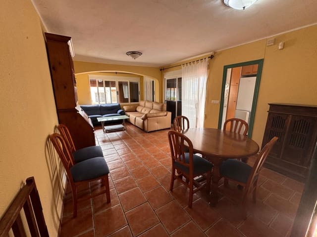 3 bedroom Villa for sale in Vinaròs with garage - € 230,000 (Ref: 9414465)