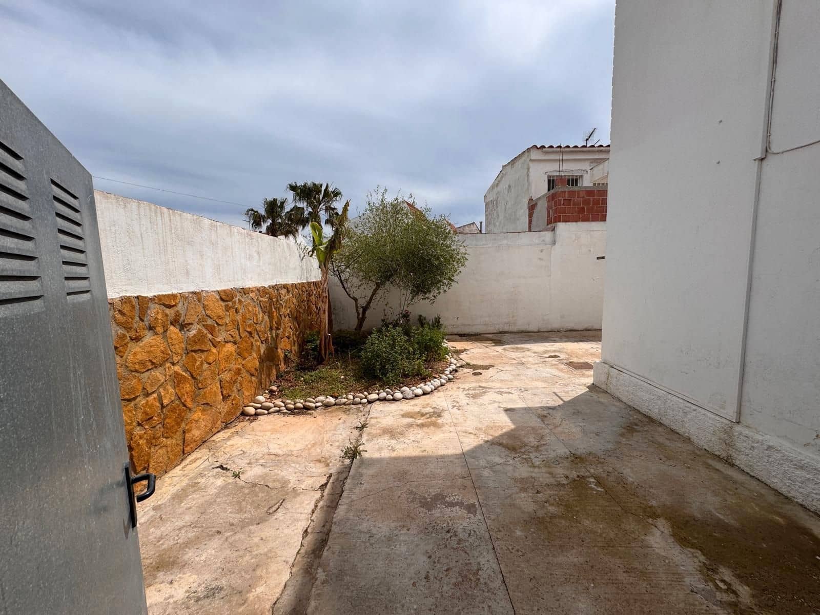 3 bedroom Villa for sale in Vinaros with garage - € 230,000 (Ref: 9414465)