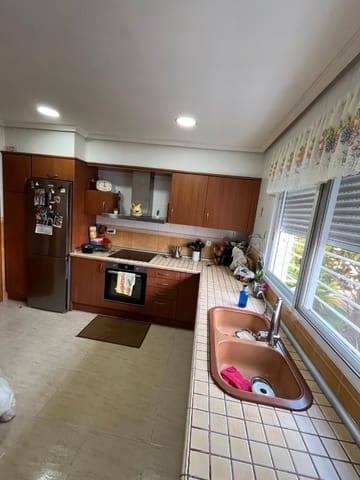 5 bedroom Villa for sale in Vinaròs with garage - € 290,000 (Ref: 9414466)