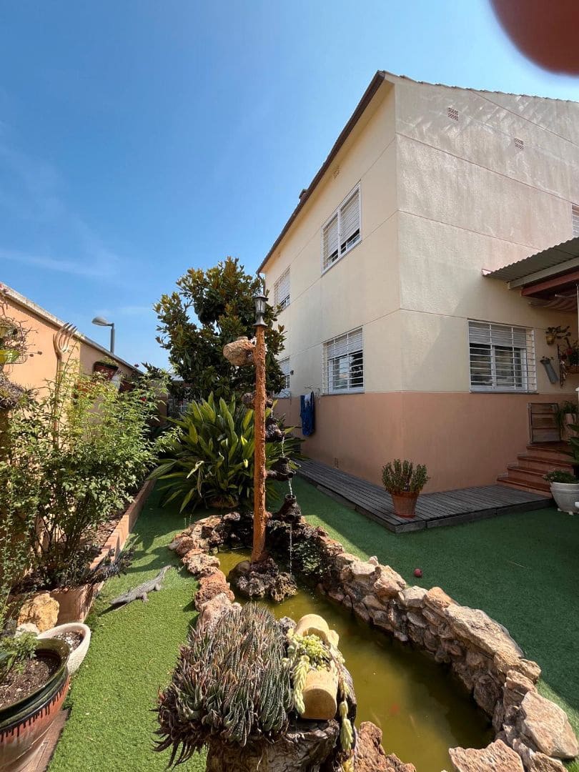 5 bedroom Villa for sale in Vinaros with garage - € 290,000 (Ref: 9414466)